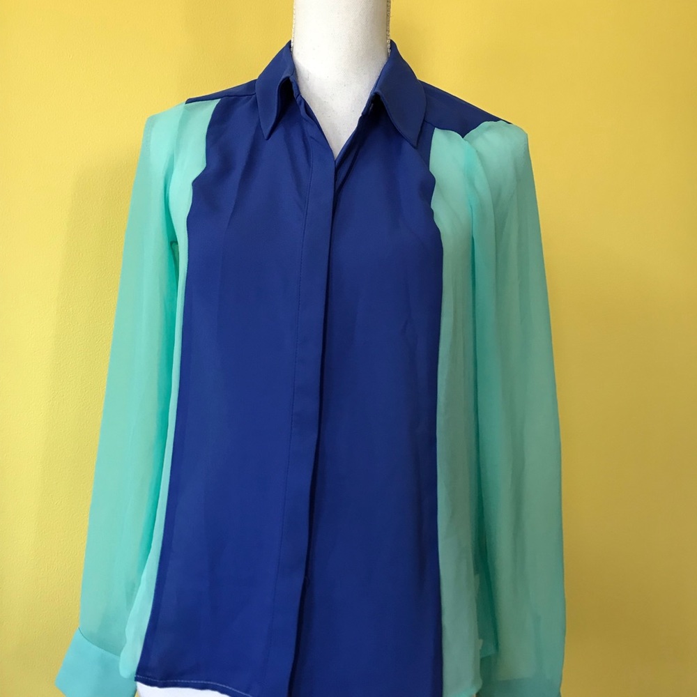 NWT Small blue green button up shirt